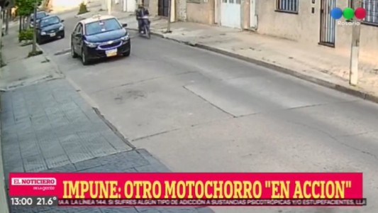 Violento robo: intentaba tomar un taxi y un motochorro le disparó