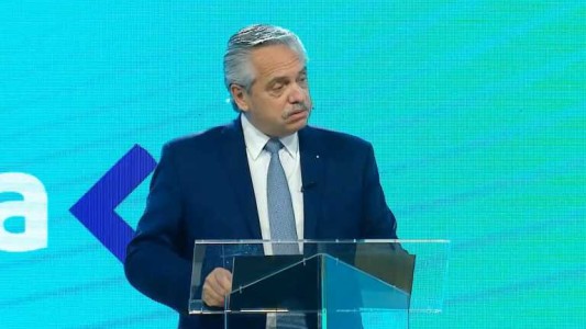 Alberto, en el Coloquio de IDEA: "El objetivo es cambiar planes por empleo"