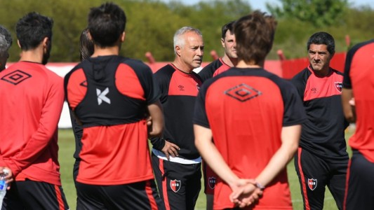 Taffarel fue presentado al plantel de Newell’s y dirigió su primer entrenamiento