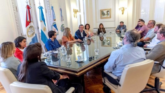 Javkin se reunió con empresarios locales del agro que integran una misión virtual a St. Louis