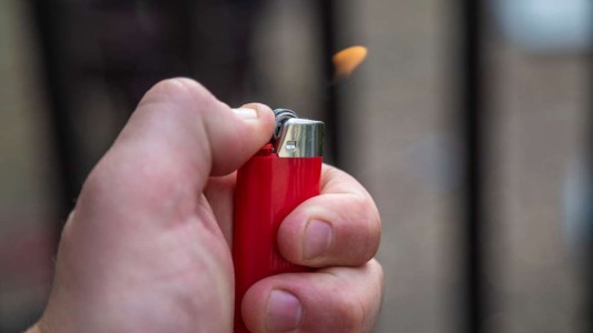 Horror en Baigorria: roció con nafta y quiso prender fuego a su ex novia