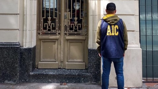 Allanaron el Sindicato de Camioneros por una causa de extorsión