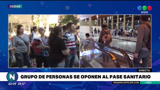 Un grupo de personas se manifestó en contra del pase sanitario
