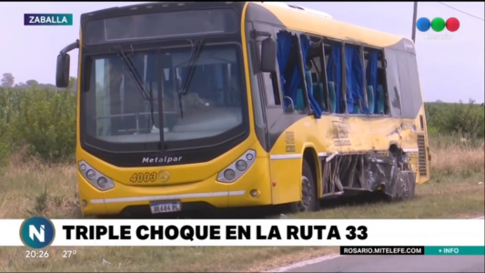 Un colectivo perdió una rueda y provocó un choque entre un camión y otro micro