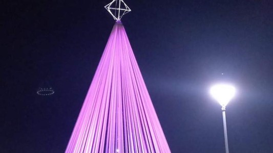 Creer o reventar: ¿Un ovni sobrevoló el arbolito navideño de General Lagos?