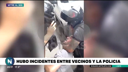 Violenta detención de la policía a un automovilista que había cometido una infracción