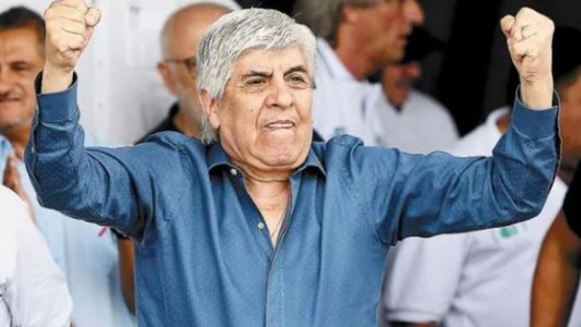 Camioneros acordó un bono de fin de año de 48.000 pesos