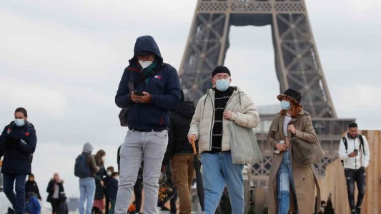 Francia endurece la entrada de británicos a su territorio y detecta 110.000 pases sanitarios falsos