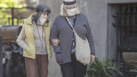 El Gobierno anunciará que los jubilados que cobran la mínima recibirán un bono de 8 mil pesos