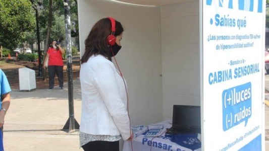 Instalaron cabina de sonido en Formosa para experimentar lo que sienten niños autistas por pirotecnia
