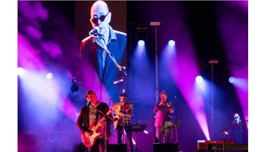 Se quedaron sin gas: Los Fundamentalistas del Aire Acondicionado no podrán actuar en Rosario