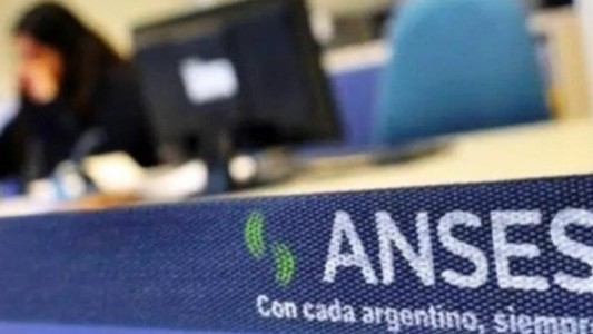 Más bonos: Anses paga a partir de hoy $9.912 a trabajadores en blanco