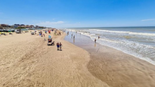 Pinamar comenzó la temporada con una explosión de casos leves de Covid-19 y con guardavidas reclamando por salarios