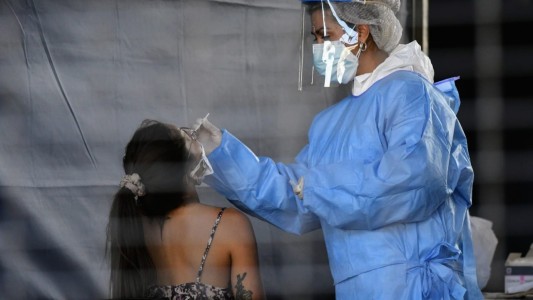 Estalló la tercera ola: 1010 contagios en Rosario y 2112 en la provincia
