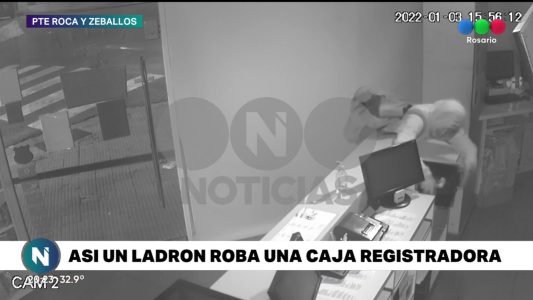 En 47 segundos ladrón se llevó una caja registradora