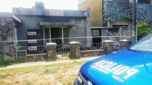 Miedo en Barrio Belgrano un hombre que destrozó autos y terminó baleando una carnicería