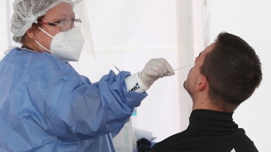 Identifican un factor de riesgo vinculado a la pérdida del olfato en casos de coronavirus