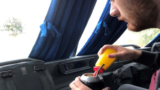 El desopilante comentario sobre el mate que desató todo el ingenio argentino