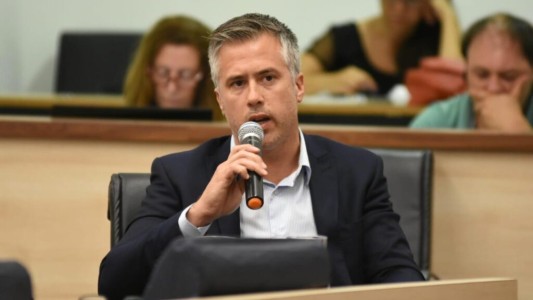 Busatto: "Tengo diferencias con legisladores que ahora salen a apoyar al fiscal Edery"