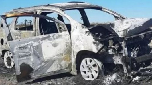 Un nene de 7 años cruzó la ruta y murió atropellado: el auto se prendió fuego por el impacto