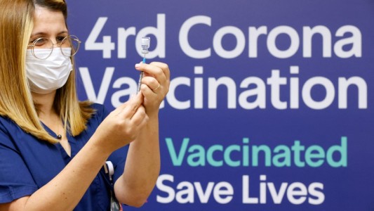 Todo listo en Israel para que los mayores de 18 años accedan a la cuarta dosis