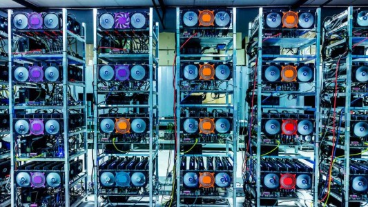 Aumentan casi cuatro veces la tarifa eléctrica para minado de criptomonedas