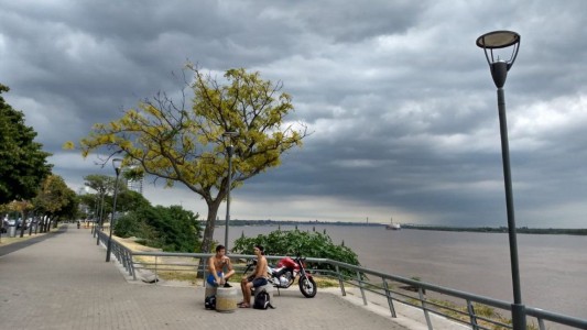 Llegó la lluvia y bajó la temperatura en Rosario