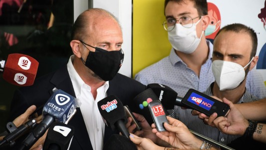 Perotti: “Buscamos que no nos quede un niño o niña sin vacunar previo al inicio de las clases”