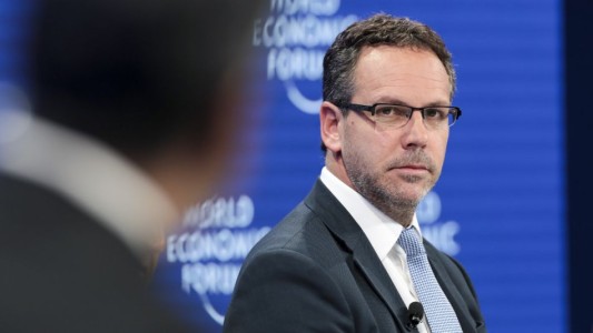 La Bolsa de Córdoba juega fuerte y contrata a Guido Sandleris para que conduzca su área económica