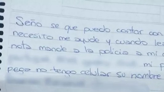 Una víctima de violencia de género pidió ayuda en el cuaderno escolar de su hijo