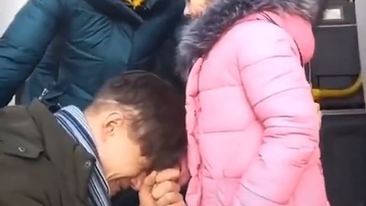 Ucrania: La desgarradora despedida de un padre a su hija