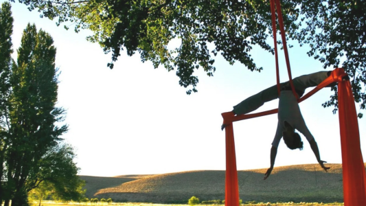 Una nena de ocho años murió ahorcada mientras practicaba acrobacias con telas