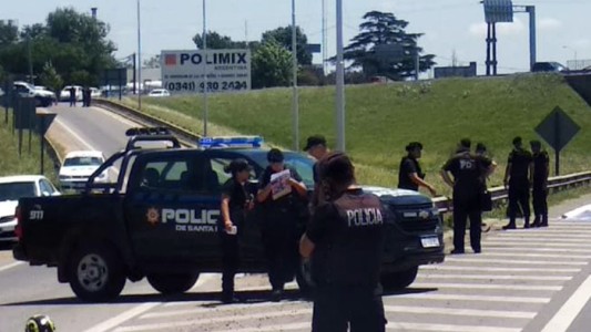 Se le cruzó una paloma, pegó el volantazo y dio impresionante vuelco