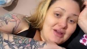 La mujer que estuvo al borde de la muerte por dejarse puesto el tampón durante un mes