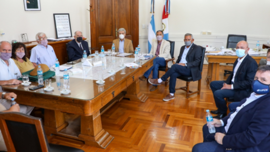 Paritarias: El Gobierno convocó a ATE y UPCN para este mediodía