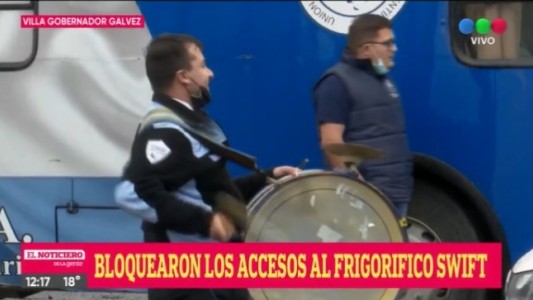 Protesta: bloquearon los accesos al frigorífico Swift