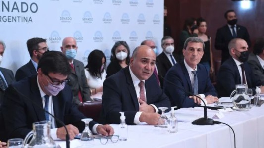 Manzur expresó el rechazo del Gobierno a "los hechos de violencia que afectaron a Cristina Kirchner"