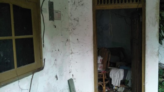 Fue a visitar a su padre luego de seis años: encontró su esqueleto