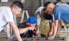 El Gobierno bonaerense firmó un convenio para promover la reinserción de detenidos