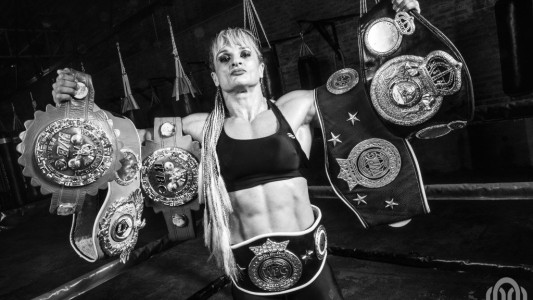 Locomotora Oliveras: "Si yo fuese hombre tendría millones de dólares como Floyd Mayweather"