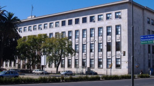 Ordenan suspender la licencia de conducir a un padre que no paga la cuota alimentaria de su hija