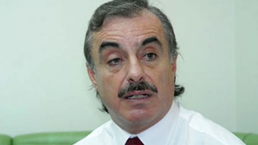 “Violín, ándate de la cancha”: hinchas de Racing echaron a un ex intendente condenado por abuso sexual