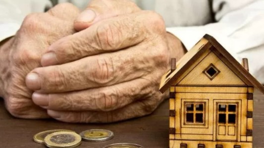 Jubilados rosarinos destinan el 86,0% de su salario para el alquiler