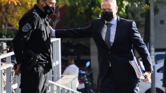 Sain: “Me metí con las estructuras de protección política y con el lavado de dinero y me echaron”