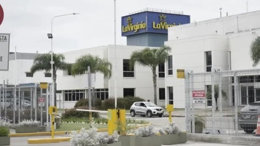 Prisión para 13 civiles y una policía por robos tipo golpes comando