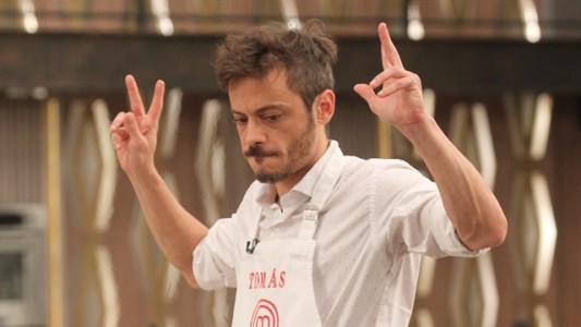 Sin piedad, Tomás Fonzi complicó a Denise Dumas y a Juariu