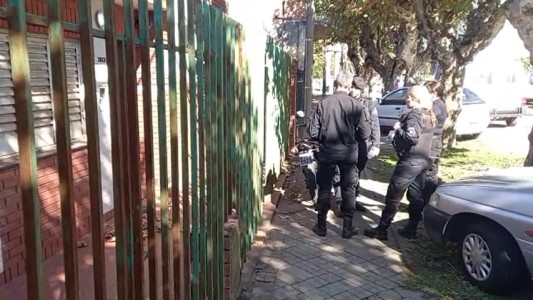 Conmoción en Baigorria: apuñalaron por la espalda a un jubilado