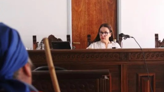 Su marido casi la mata y fue a la audiencia judicial para pedir que no lo dejen preso: "Él no es así"