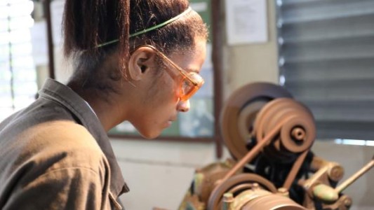 La UNR abrió la inscripción para la tercera edición de su Escuela de Oficios