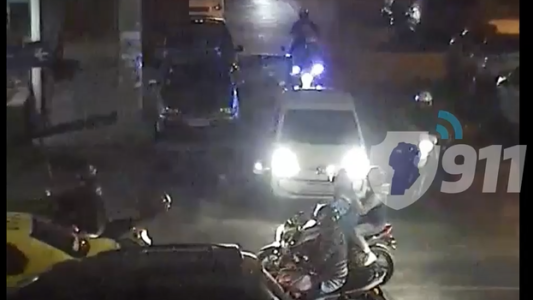 Cinematográfica persecución de un auto con pedido de captura